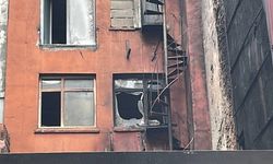 Beyoğlu'nda çıkan yangın otel ile bir binada hasara neden oldu