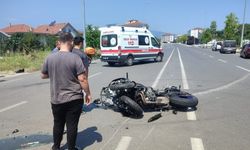 Düzce'de otomobil ile çarpışan motosikletin sürücüsü tedavi gördüğü hastanede öldü