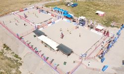Erciyes'te plaj voleybolu turnuvası devam ediyor