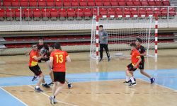 Hentbol Anadolu Yıldızlar Ligi'nin yarı final müsabakaları Erzincan'da başladı