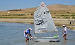 Hirfanlı Baraj Gölü Optimist Yelken Yarışları, Kırşehir'de devam ediyor