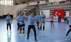 Kastamonu Belediyespor Kadın Hentbol Takımı'nda hedef Süper Kupa'yı kazanmak