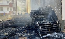 Kırşehir'de otluk alanda başlayıp apartman ve depoya sıçrayan yangın söndürüldü
