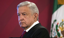Meksika Devlet Başkanı Obrador, Teksas Valisi'nin bariyer uygulamasının "insanlık dışı" olduğunu söyledi