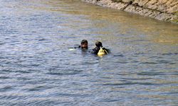 Osmaniye'de sulama kanalına giren 3 gençten biri kayboldu