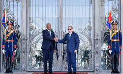 Sudan Egemenlik Konseyi Başkanı Burhan, Mısır Cumhurbaşkanı Sisi ile görüştü