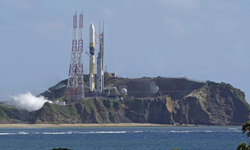 Japon Astroscale uzay enkazını gözlemlemek için uydu fırlattı