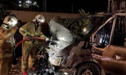 Kırıkkale'de seyir halindeki araçta çıkan yangın hasara neden oldu