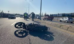 Manisa'da kaldırıma çarparak sürüklenen motosikletteki 2 kişi öldü