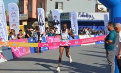 15. Uluslararası Tarsus Yarı Maratonu'nu Kenyalı atletler kazandı