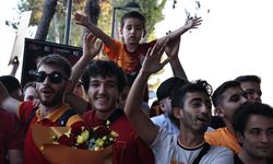Galatasaray Futbol Takımı Antalya'ya geldi