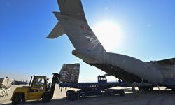 Gazzeli siviller için Türkiye'nin insani yardımlarını taşıyan uçak Mısır'a hareket etti