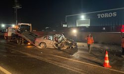 İzmir'de işçi servisleri ve otomobilin karıştığı kazada 6 kişi yaralandı