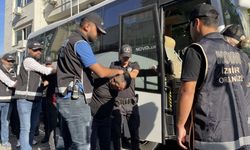 "Kafes" operasyonunun İzmir ayağında yakalanan 20 şüpheli adliyede