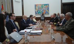 Sırp lider Vucic, KFOR'un varlığını desteklediklerini belirtti
