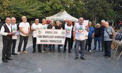 Manisa'da Tüm Emeklilerin Sendikası  kapatma davasını protesto etti 