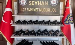 Adana'da ruhsatsız 63 silah ele geçirildi