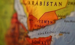 ABD güçleri: Aden Körfezi'nde bir gemiyi ele geçirmeye çalışan 5 kişi yakalandı