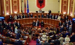 Arnavutluk Meclisi oturumunda gerilim yaşandı