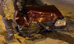 Bilecik'te hafif ticari araç ile otomobilin çarpıştığı kazada 4 kişi yaralandı