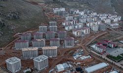 Depremin merkez üssü Elbistan'da yükselen afet konutları havadan görüntülendi