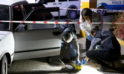 Fethiye'de otomobiliyle seyir halindeyken silahla vurulan kadın yaralandı