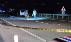 İzmir'de hafif ticari aracın çarptığı yaya öldü