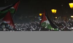 Sırbistan'ın Novi Pazar kentinde Filistin'e destek gösterisi yapıldı