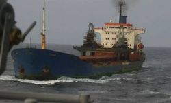 Somali'de yük gemisi kaçırıldı