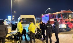 Edirne'de panelvanın altında sıkışan motosiklet sürücüsü yaralandı