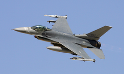 Güney Kore açıklarında, ABD'ye ait F-16 savaş uçağı düştü