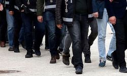 İzmir’de ev baskınları ANYAKAYDER eş başkanları gözaltına alındı