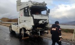 Kırıkkale'de iki tır çarpıştı: 1 yaralı