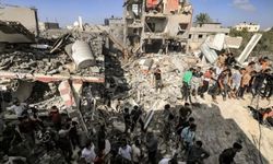 Gazze'de enkaz altında kalan 10 binden fazla kişi kayıp
