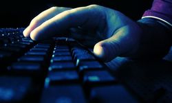 Fransa'da devlet kurumlarına "benzeri görülmemiş yoğunlukta" siber saldırı