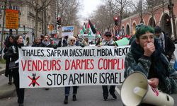 Paris'te, Filistin'e destek eylemi düzenlendi