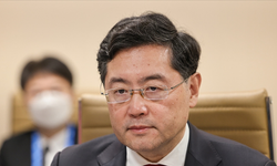 Çin'de kayıp eski Dışişleri Bakanı'nın, meclis üyeliğinden "istifa ettiği" duyuruldu