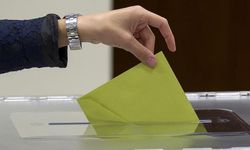Seçim takvimi işliyor: Siyasi partiler aday listelerini bugün saat 17.00'ye kadar YSK'ya teslim edecek