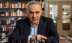 Satranç ustası Gary Kasparov için tutuklama kararı