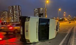Kayseri'de işçi servisi ile otomobil çarpıştı, 3 kişi yaralandı