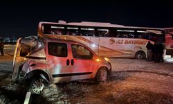 Nevşehir'de 14 aracın karıştığı zincirleme kazada 7 kişi yaralandı