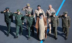 Hamaney'den İran ordusuna İsrail teşekkürü