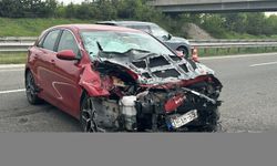 Anadolu Otoyolu'nun Bolu kesiminde otomobil tıra çarptı, 4 kişi yaralandı