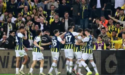 Fenerbahçe Kadıköy'deki gol düellosunda Adana Demirspor'u devirdi: 4-2!