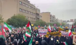 İran’da, ABD ve Avrupalı öğrencilere destek gösterisi düzenlendi