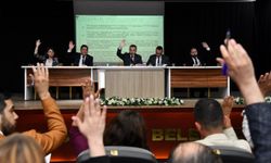 AKP Grup Başkanvekili Mersinli’den AKP’li Başkan Çerçi’ye: “Başkan seçilseydim o mobilyaları kullanmak istemezdim”