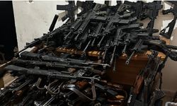 CHP'nin gölge İçişleri Bakanı Murat Bakan'dan İçişleri Bakanı Yerlikaya'ya çarpıcı soru: "Bu silahların menşei nedir?"