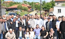 Balıkesir Büyükşehir Belediye Başkanı Ahmet Akın, kırsal mahallelerde vatandaşlarla buluştu ve yeni projeleri tanıttı