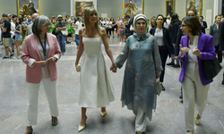 Emine Erdoğan, İspanya Başbakanı'nın eşi Fernandez ile Madrid'deki Prado Müzesi'ni ziyaret etti