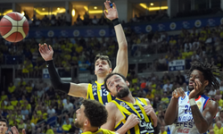 Fenerbahçe Beko, Anadolu Efes'i devirip şampiyon oldu